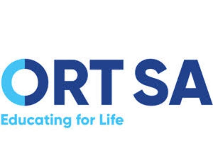 Partner Four Logo